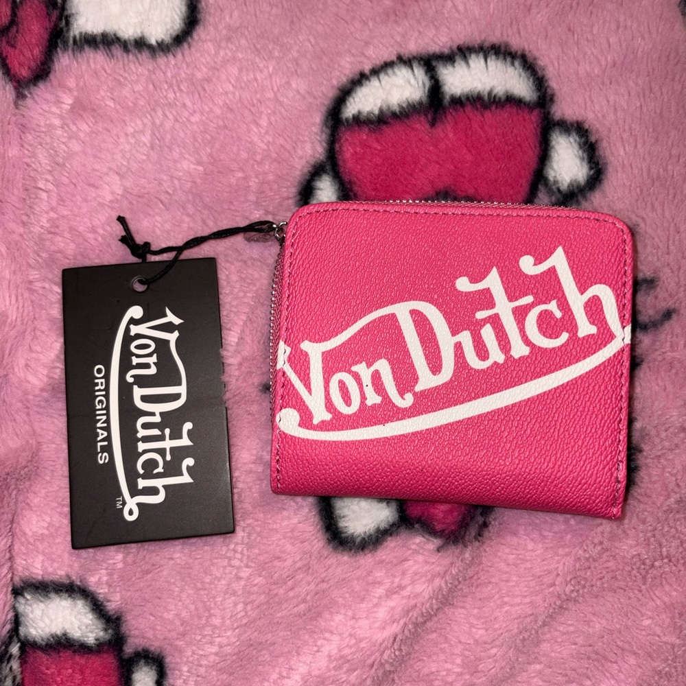 Von Dutch Hot Pink Logo Zip Wallet